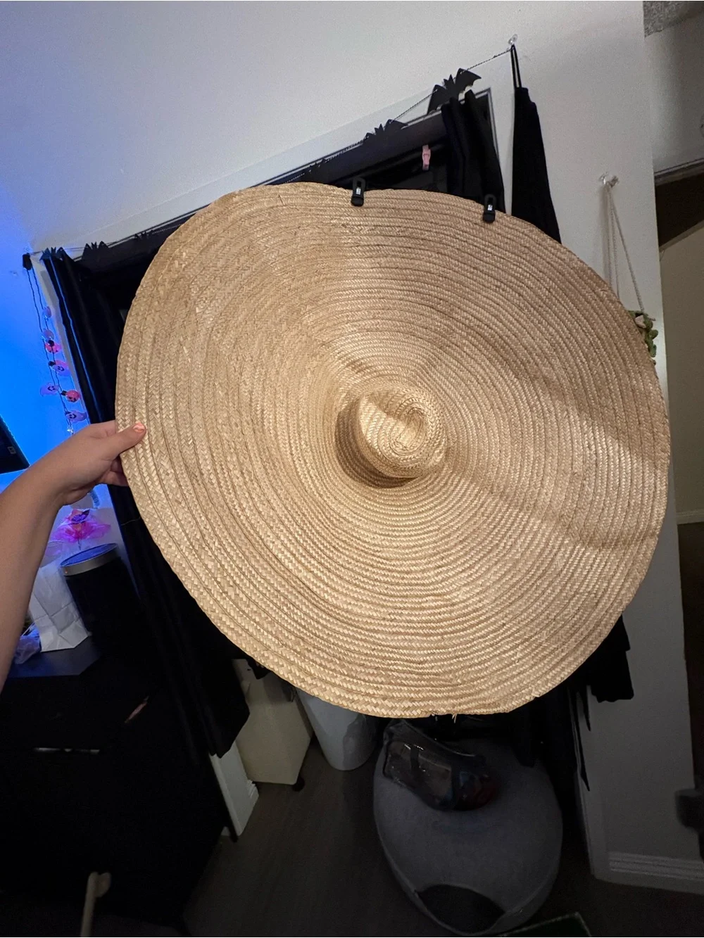 Wide-Brim Straw Sun Hat - Natural